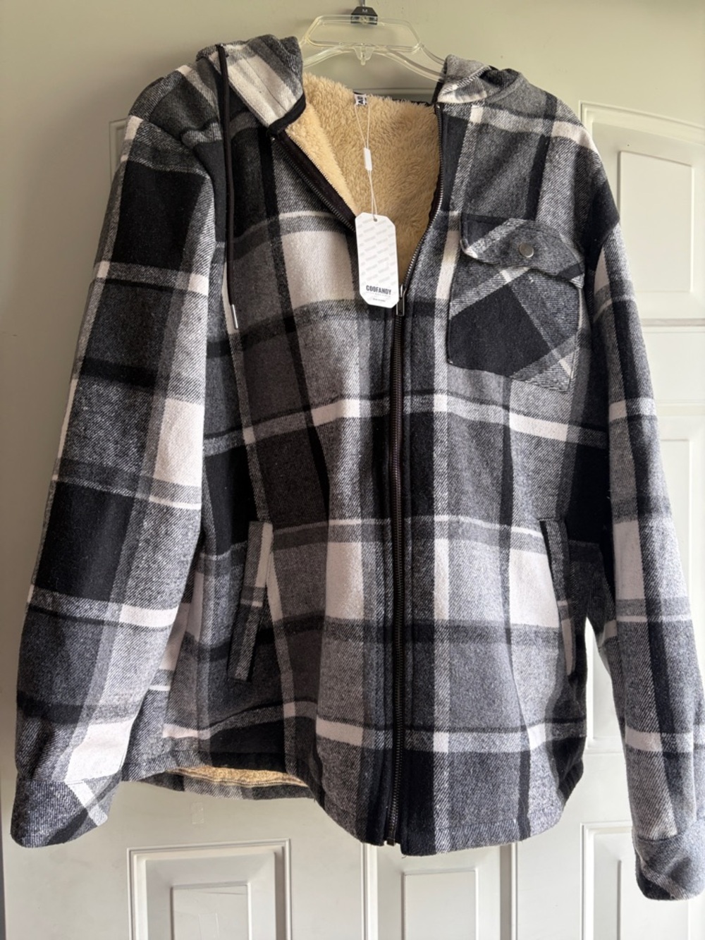 NWT COOFANDY Men’s Flannel Fleece Jacket with Hoodie- Size L